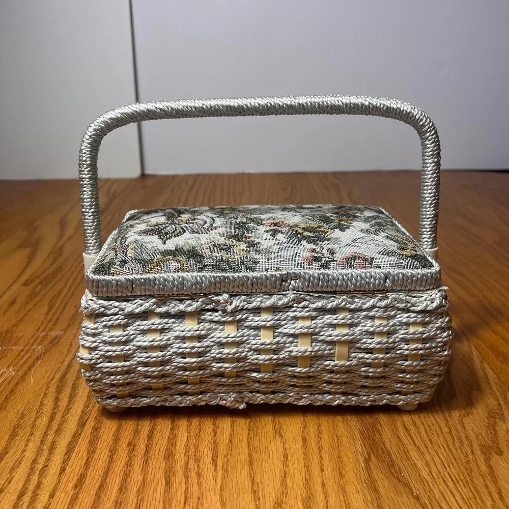 VTG Woven Sewing Basket Box Floral Tapestry Lid Taiwan cottage Box Needlework